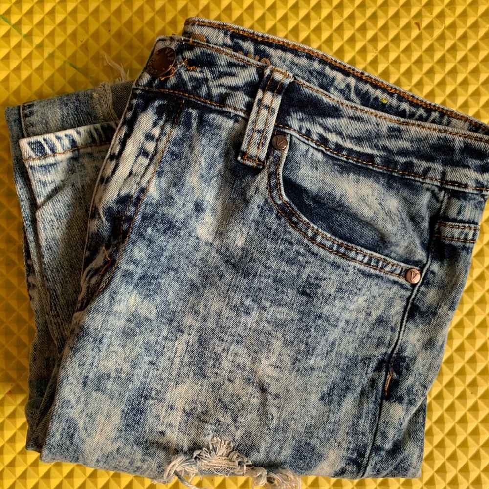 Distressed Jeans